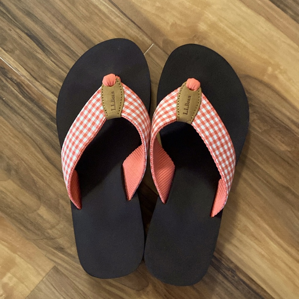 LL Bean Flip Flops - EUC